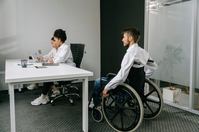 Incentivi per assunzione di persone disabili, chi può usufruirne.